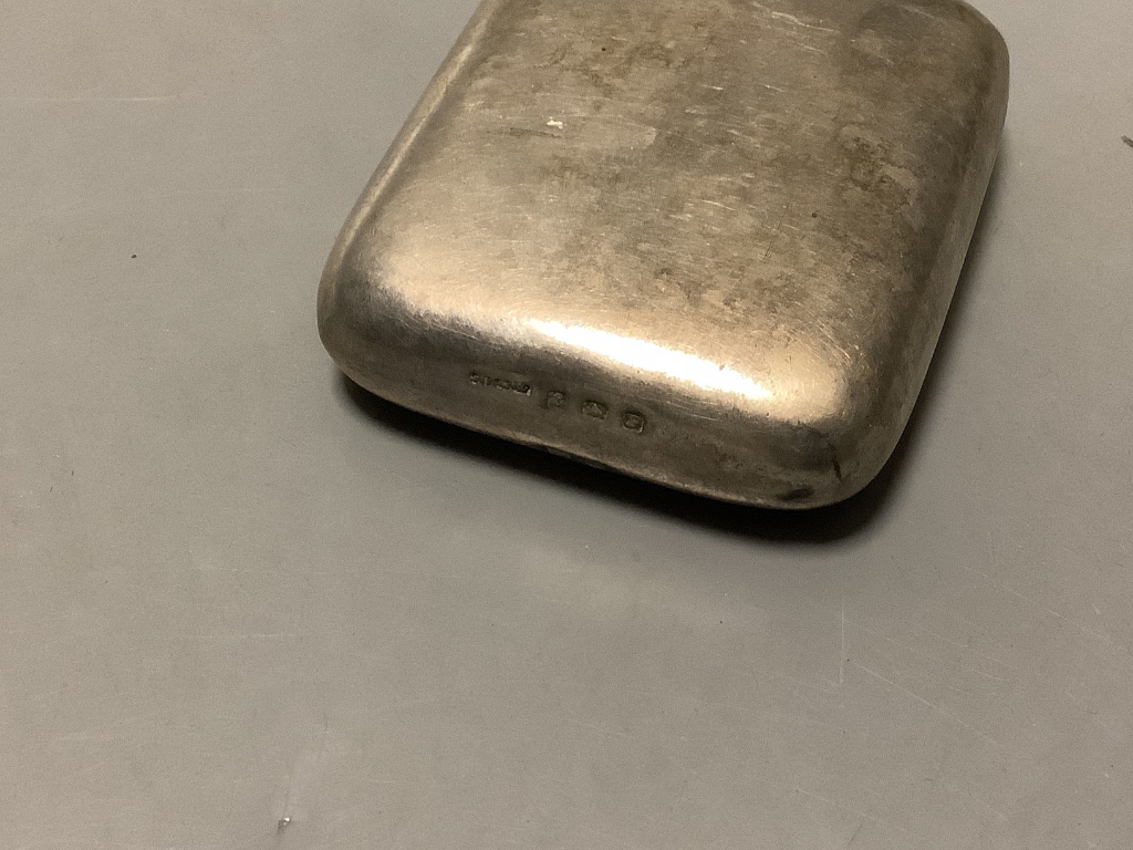 A George V small silver hip flask Birmingham 1914, 78 mm.